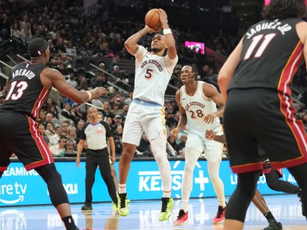 Bam Adebayo’s Buzzer Beater Lifts the Miami Heat to Victory Over the San Antonio&nbsp;Spurs